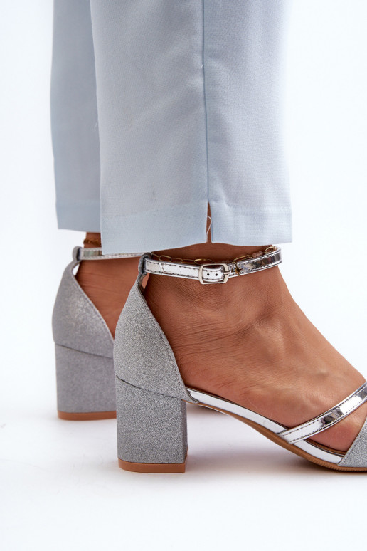 Sandálias Ploemis brilhantes com salto baixo em prata Sandálias Ploemis brilhantes com salto baixo em prata