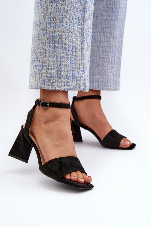 Sandálias femininas de salto alto em Eco Suede Black Upttima