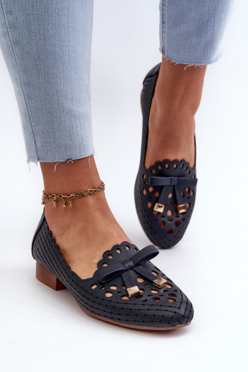 Sapatilhas perfuradas com fitas em azul escuro Instável