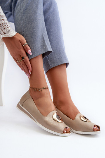 Sapatos com enfeites Eco ouro cor Biolita