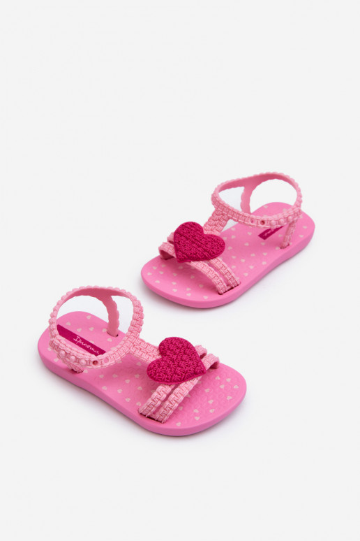 sandálias infantis com corações 81997 Ipanema Meu Primeiro Bebê rosa