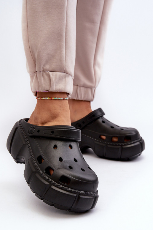 Chinelos femininos Chinelos leves com sola maciça da moda na cor preta Witima Chinelos femininos Chinelos leves com sola maciça da moda na cor preta Witima