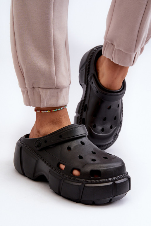 Chinelos femininos Chinelos leves com sola maciça da moda na cor preta Witima Chinelos femininos Chinelos leves com sola maciça da moda na cor preta Witima