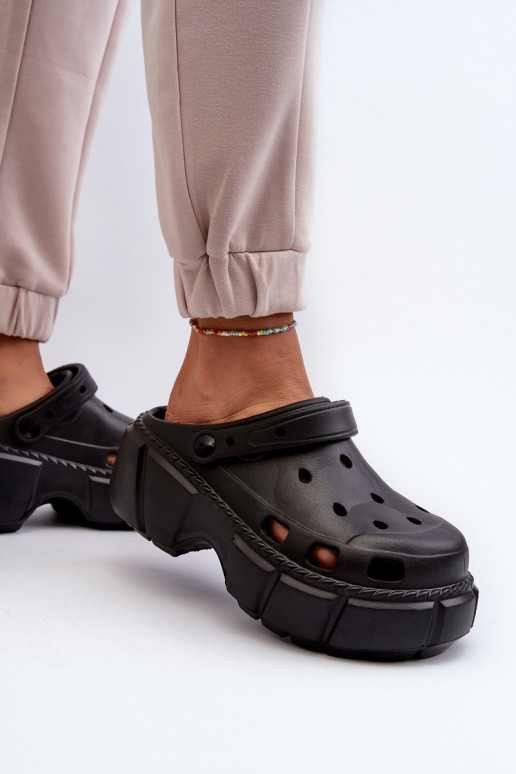 Chinelos femininos Chinelos leves com sola maciça da moda na cor preta Witima Chinelos femininos Chinelos leves com sola maciça da moda na cor preta Witima