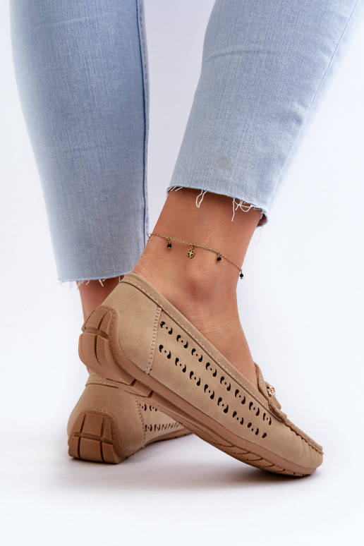 Mocassins femininos vazados com enfeites em Kaydance marrom Mocassins femininos vazados com enfeites em Kaydance marrom