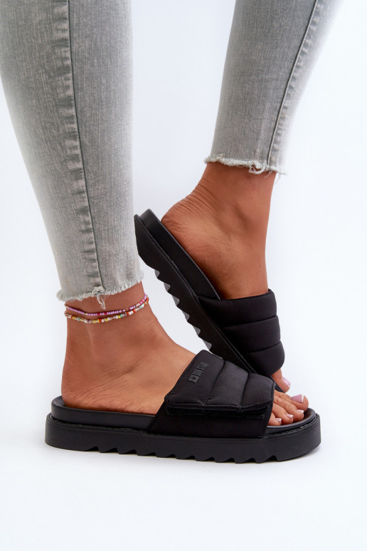 Chinelos com plataforma Big Star NN274772 cor preta Chinelos com plataforma Big Star NN274772 cor preta