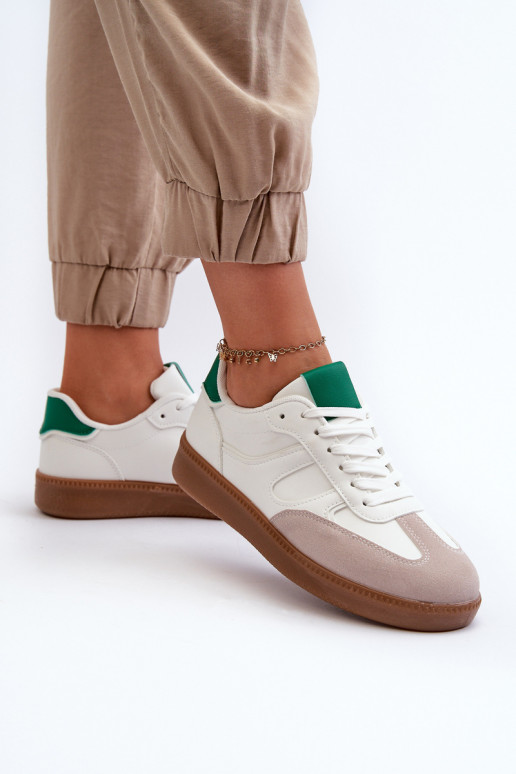 Modelo de tênis calçados esportivos cor branca Uvetta Modelo de tênis calçados esportivos cor branca Uvetta