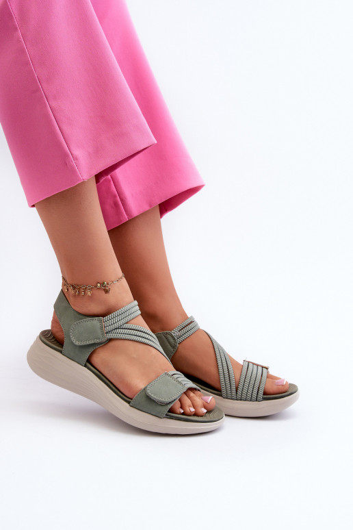 Sandálias confortáveis com fechos adesivos na cor verde Eladora Sandálias confortáveis com fechos adesivos na cor verde Eladora
