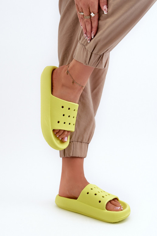 Chinelos leves com sola maciça Limonka Beula Chinelos leves com sola maciça Limonka Beula