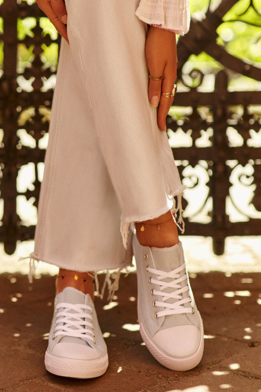 Tênis Lennabella cor menta com sola plana do modelo clássico Tênis Lennabella cor menta com sola plana do modelo clássico