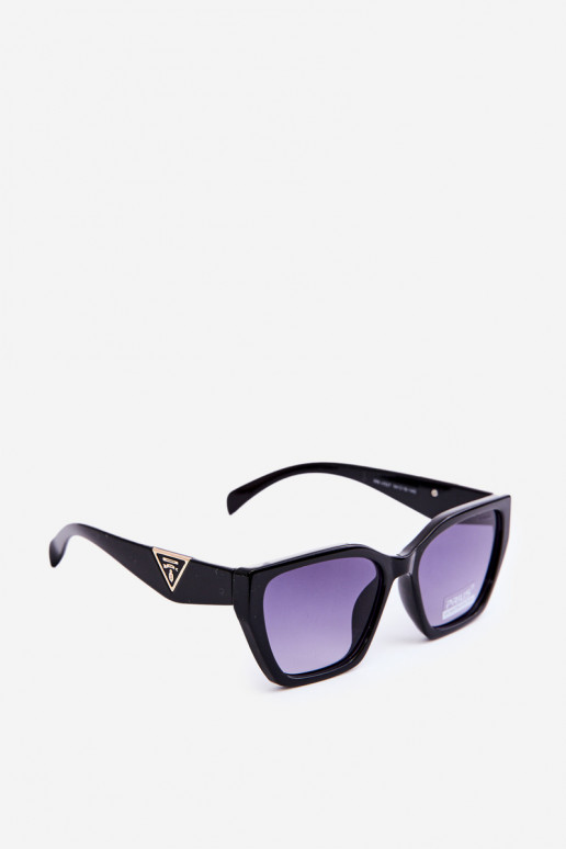 Óculos de sol modelo clássico feminino Ze na cor dourada Detalhes UV400 cor preta