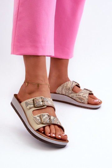 Chinelos femininos confortáveis com fivelas Inblu CP000045 cor dourada