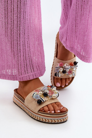 Chinelos femininos com plataforma com lindos detalhes S.Barski HY077 bege 2
