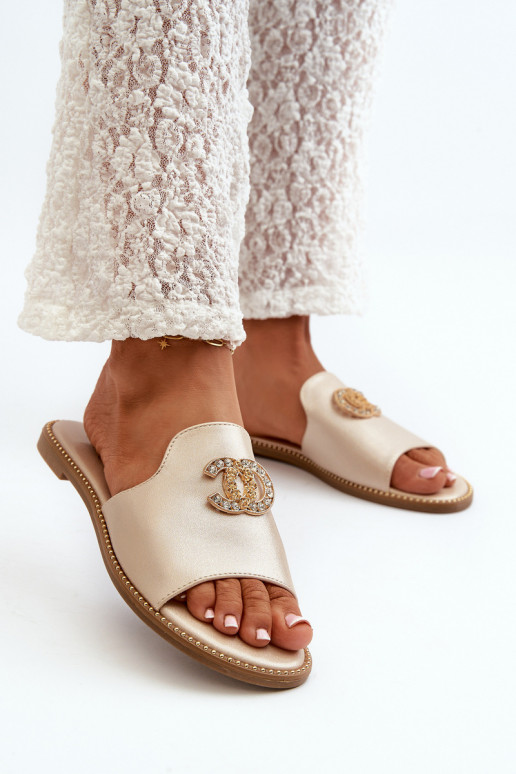 Chinelos femininos estilo elegante com glitter e enfeites S.Barski KV27-050 cor dourada Chinelos femininos estilo elegante com glitter e enfeites S.Barski KV27-050 cor dourada