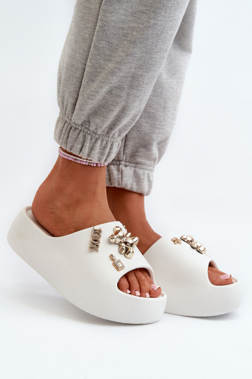 Chinelos femininos Lengwa Chinelos leves com lindos detalhes na cor branca Orchia