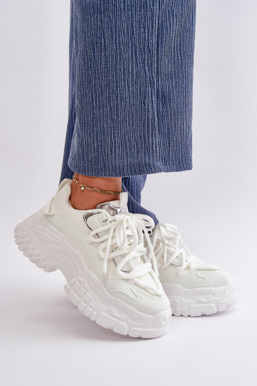 Modelo de tênis calçado feminino com sola maciça da moda na cor branca Nevela Modelo de tênis calçado feminino com sola maciça da moda na cor branca Nevela