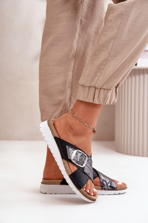 Chinelos femininos confortáveis com fivelas Inblu CN000032 cor preta