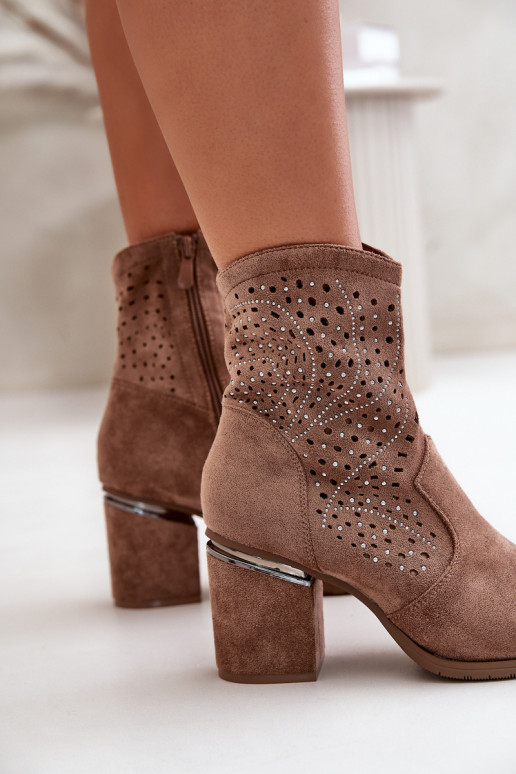 Decorado com elementos abertos Botas femininas Z de camurça ecológicau cor marrom S.Barski HY42-029