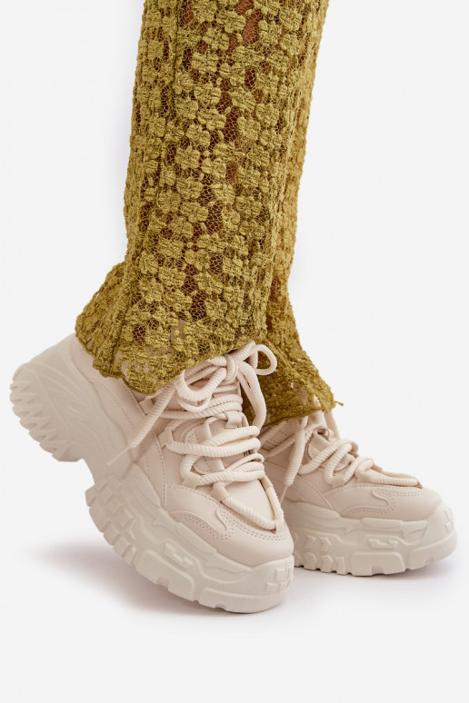 Modelo de tênis sapatos femininos com solas maciças da moda na cor marfim Nevela Modelo de tênis sapatos femininos com solas maciças da moda na cor marfim Nevela