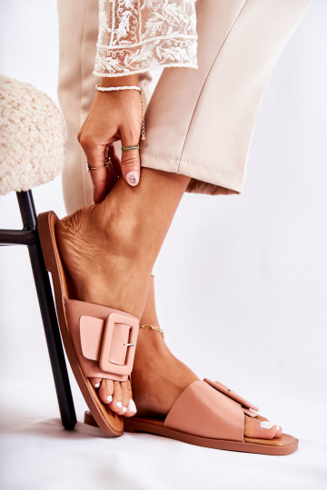 Chinelos da moda para o verão na cor rosa Sylvia