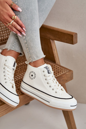 Sapatos casuais acolchoados com plataforma em couro sintético Big Star OO274061 na cor branca 2