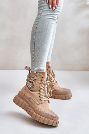 Botas femininas com uma plataforma Com decorações Amarrandom cor marrom Edidda