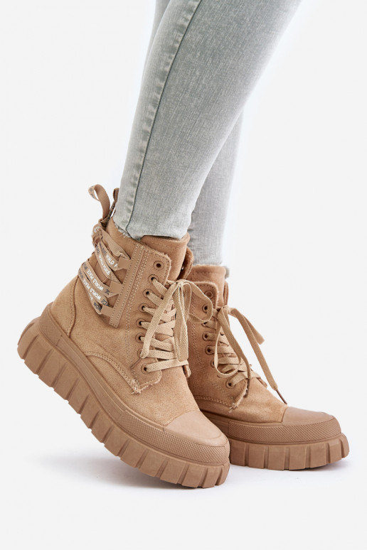 Botas femininas com uma plataforma Com decorações Amarrandom cor marrom Edidda