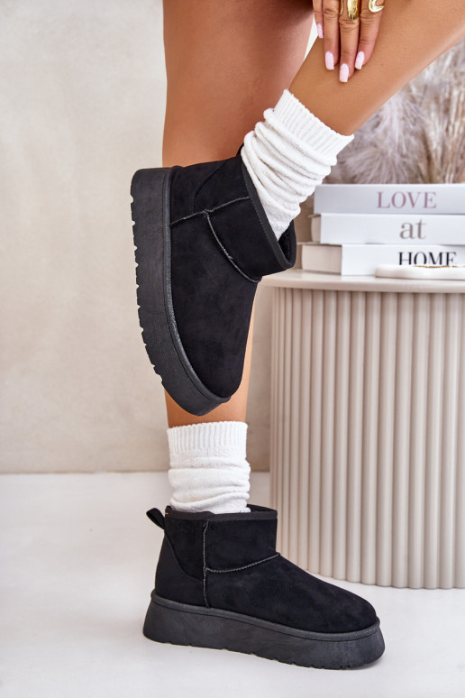 Baixo Botas de neve Feminino com uma plataforma aquecimento com pelo por dentro cor preta Saldren Baixo Botas de neve Feminino com uma plataforma aquecimento com pelo por dentro cor preta Saldren