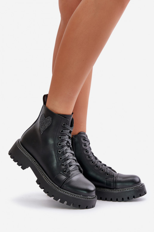 Botas femininas Casal o castelo Com decorações com coraçõesm cor preta Obeena Botas femininas Casal o castelo Com decorações com coraçõesm cor preta Obeena