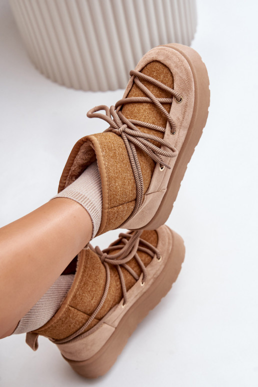 Botas de neve com detalhes elegantes com uma plataforma cor marrom Tem que servora Botas de neve com detalhes elegantes com uma plataforma cor marrom Tem que servora