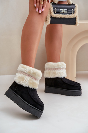 Botas de neve Feminino com uma plataforma com um casaco de pele I Um exemplo cor preta Deepanti
