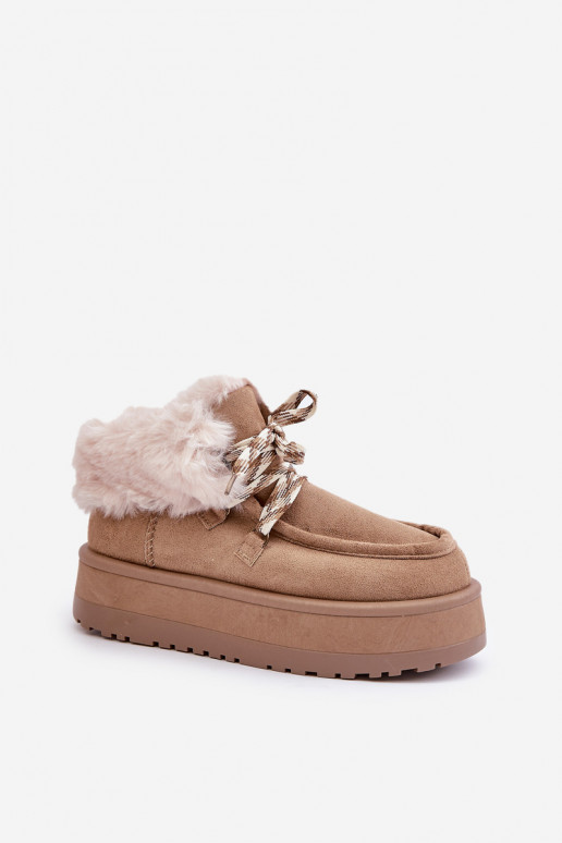 Baixo Botas de neve Feminino com uma plataforma com um casaco de pele bege Neathren Baixo Botas de neve Feminino com uma plataforma com um casaco de pele bege Neathren