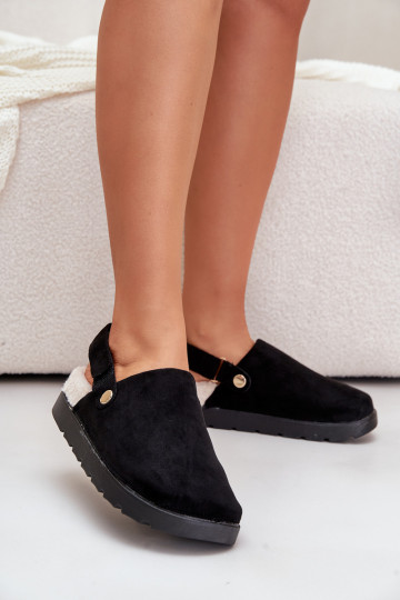 Chinelos Feminino com uma plataforma aquecimento com pelo por dentro Typu Baranek cor preta Sanilora