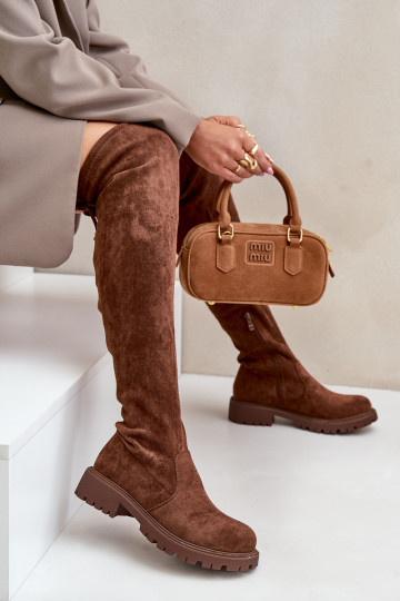 botas acima do joelho com salto largo Z de camurça ecológicau cor marrom Arkelia