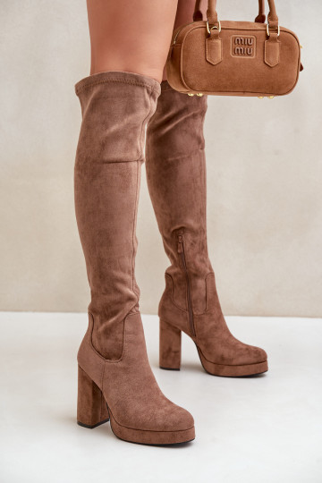 botas com salto e plataforma com uma bota acima do joelho de camurça ecológicaoParae bege Zistaria