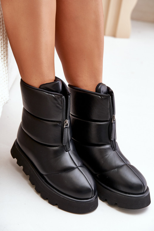 Botas de neve com uma plataforma com zíperes Eko Pele cor preta Resisia Botas de neve com uma plataforma com zíperes Eko Pele cor preta Resisia