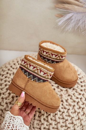 Um modelo atraente Botas de neve Infantil com escritos EMstaParaką aquecimento com pelo por dentro cor marrom Mirirae