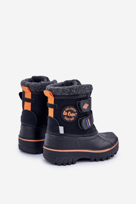 Botas de neve Infantil com fixadores adesivos Lee Cooper LCJ-24-44-2865K cor preta Botas de neve Infantil com fixadores adesivos Lee Cooper LCJ-24-44-2865K cor preta