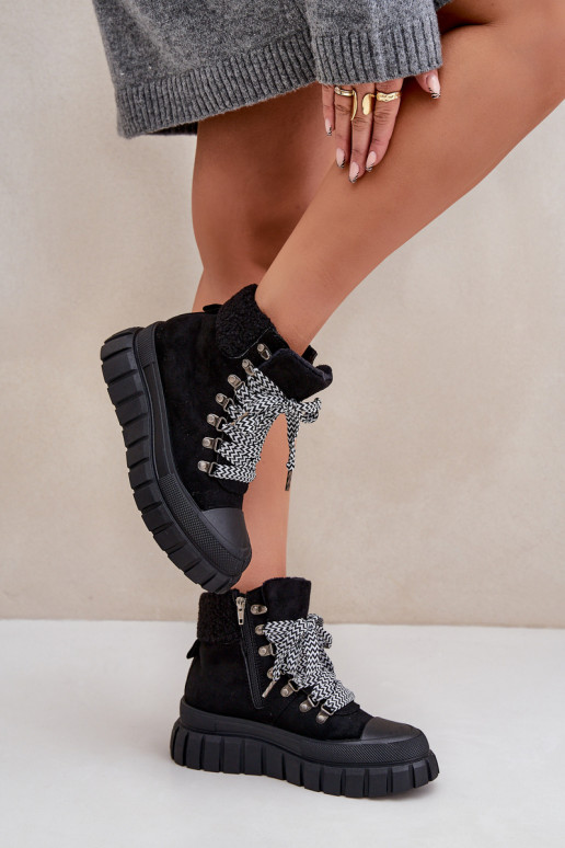 Botas forradas femininas com plataforma na cor preta Alcyhen