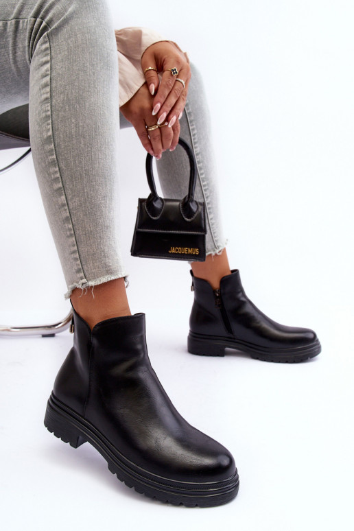 Botas na cor preta Foteini