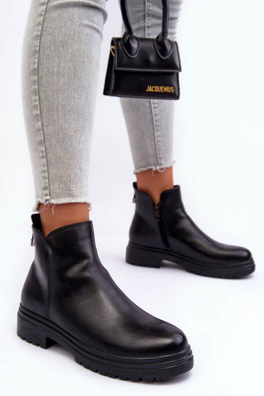 Botas na cor preta Foteini