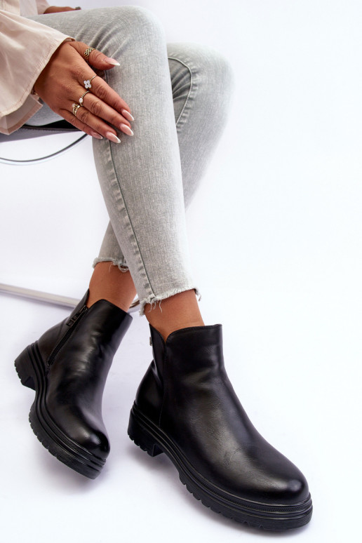 Botas na cor preta Foteini