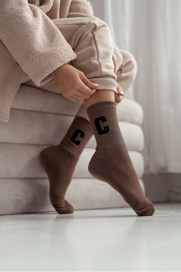 Meias Feminino Frotte Z Literą C cor marrom