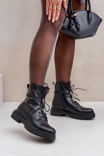 Botas de cano curto aquecidas com detalhes ajustáveis e cadarço pretas Irivina 2