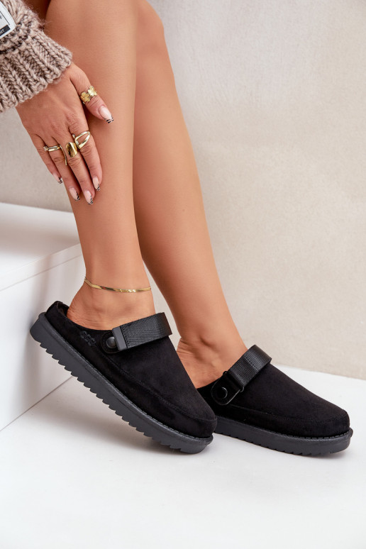 aquecimento Chinelos Feminino com uma plataforma cor preta Neliel