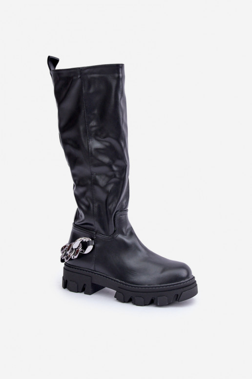 Botas de cano longo com saltos largos e correntes na cor preta Įjungtauricette