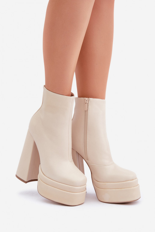 Botas com uma plataforma I Registro aquecimento cor de marfim Selahra Botas com uma plataforma I Registro aquecimento cor de marfim Selahra