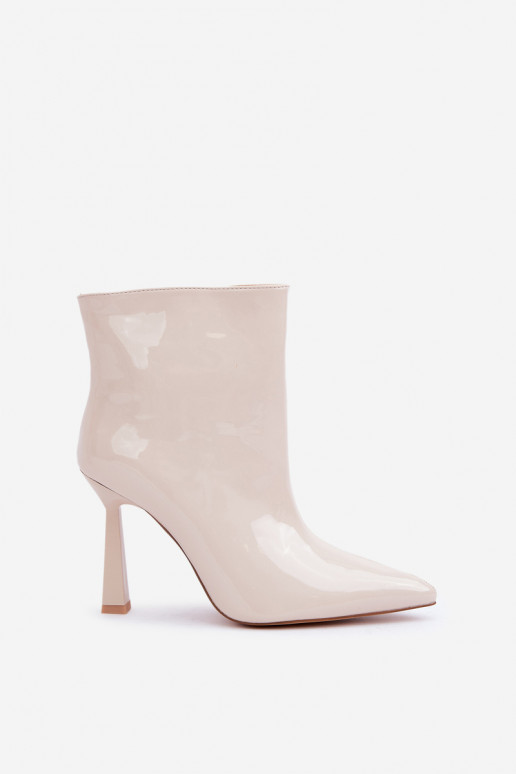 Botas de Salto com Efeito Laqueado Szpice modelo Slip-On em cor marfim Seliri