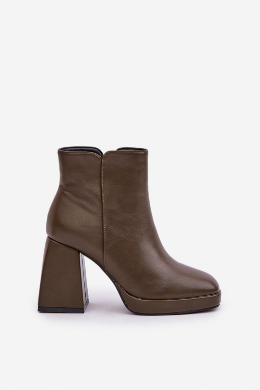 Botas de Salto Alto com Detalhe de Eco Couro na cor chaki Selarae
