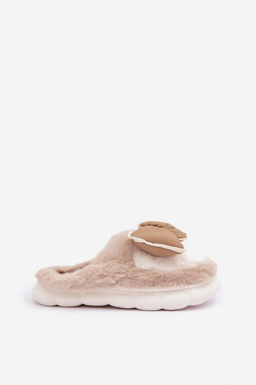 Chinelo com pelúcia e laços na cor areia Grilis